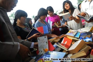 MYANMAR-CULTURE-LIFESTYLE-BOOKS